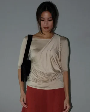 iori-on-model-front-beige